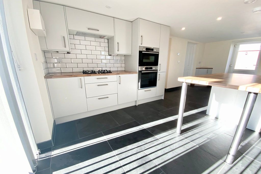 4 bed detached house to rent in Heathfield, Brentor, Tavistock, Devon PL19, £2,100 pcm