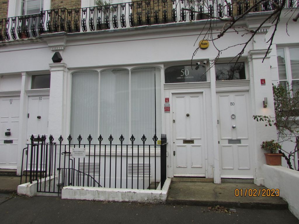 Retail premises to let in Abbey Gardens, London NW8, £35,000 pa