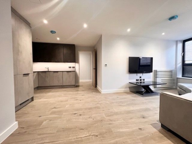 1 bed flat to rent in Holocene Court, The Hyde, Colindale NW9, £2,167 pcm