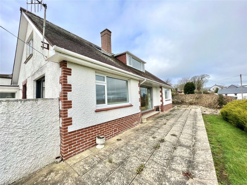 4 bed detached house for sale in Penrhiw, St. Dogmaels, Aberteifi, Penrhiw SA43, £399,950