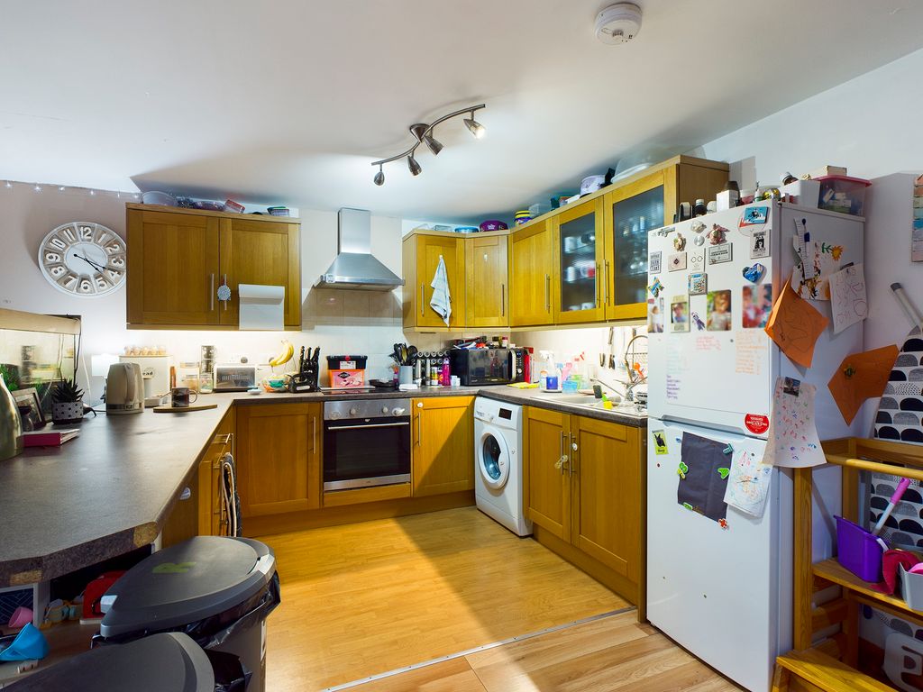 2 bed flat for sale in Albert Road, Stoke, Plymouth PL2, £120,000