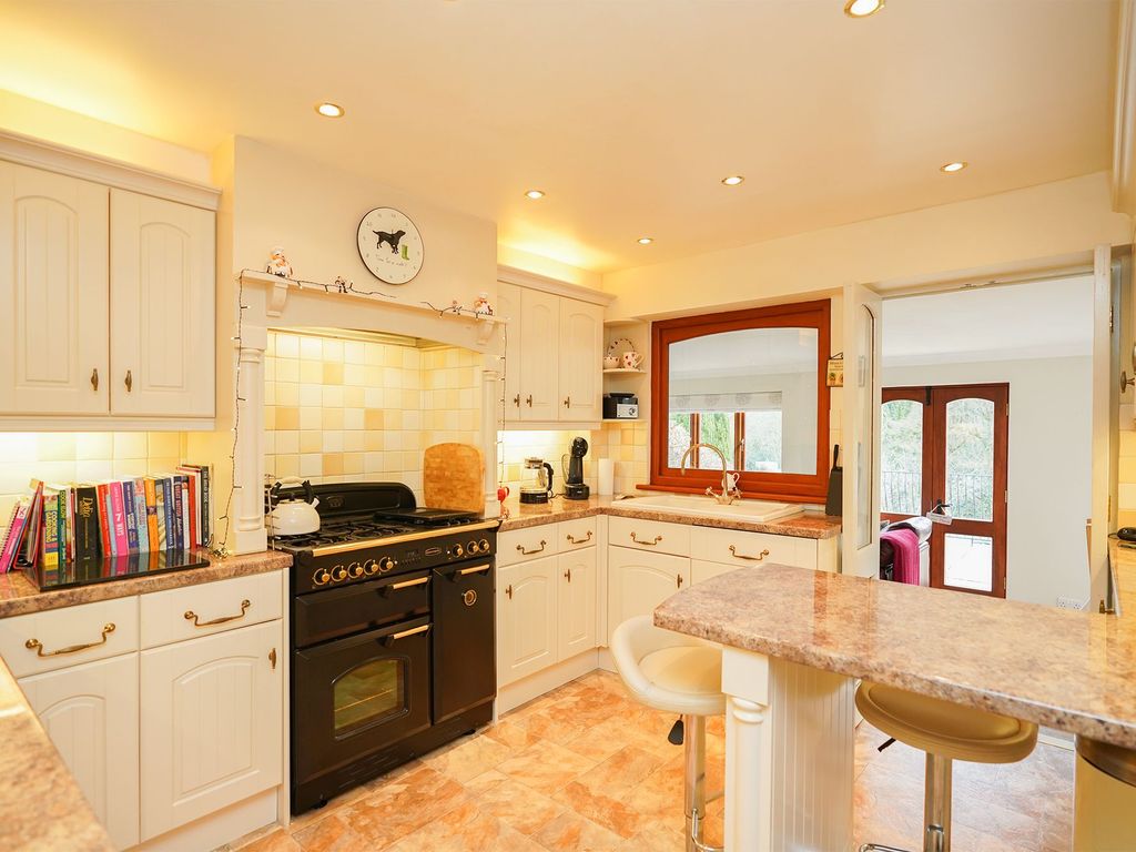 4 bed detached house for sale in Harewood Road, Holymoorside S42, £599,950