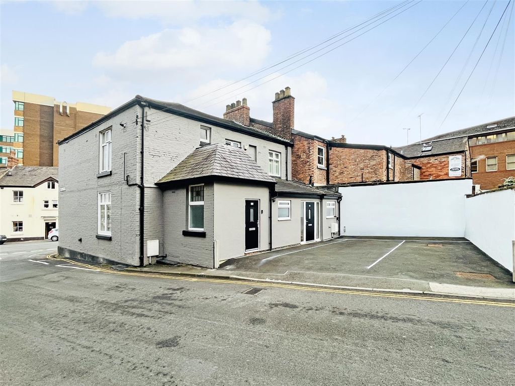2 bed flat for sale in Stamford Street, Altrincham WA14, £350,000