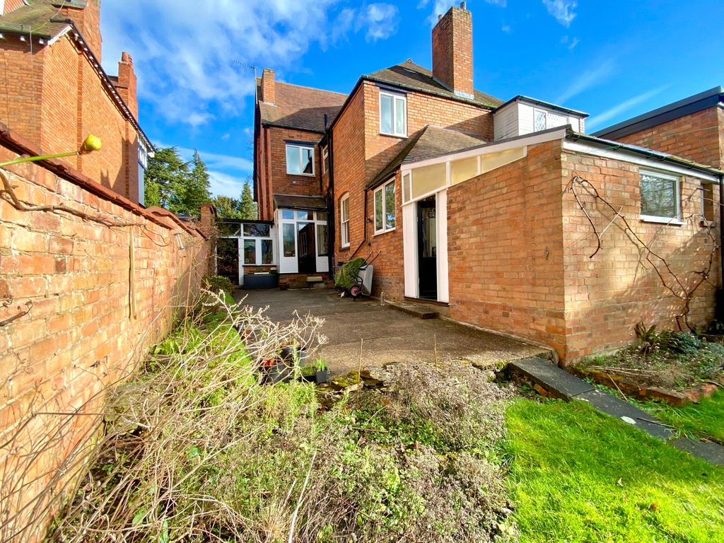 5 bed semi-detached house for sale in Kineton Green Road, Solihull B92, £600,000