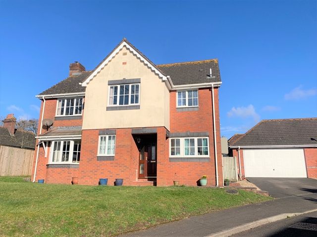 4 bed detached house for sale in Chinston Close, Awliscombe, Honiton EX14, £525,000