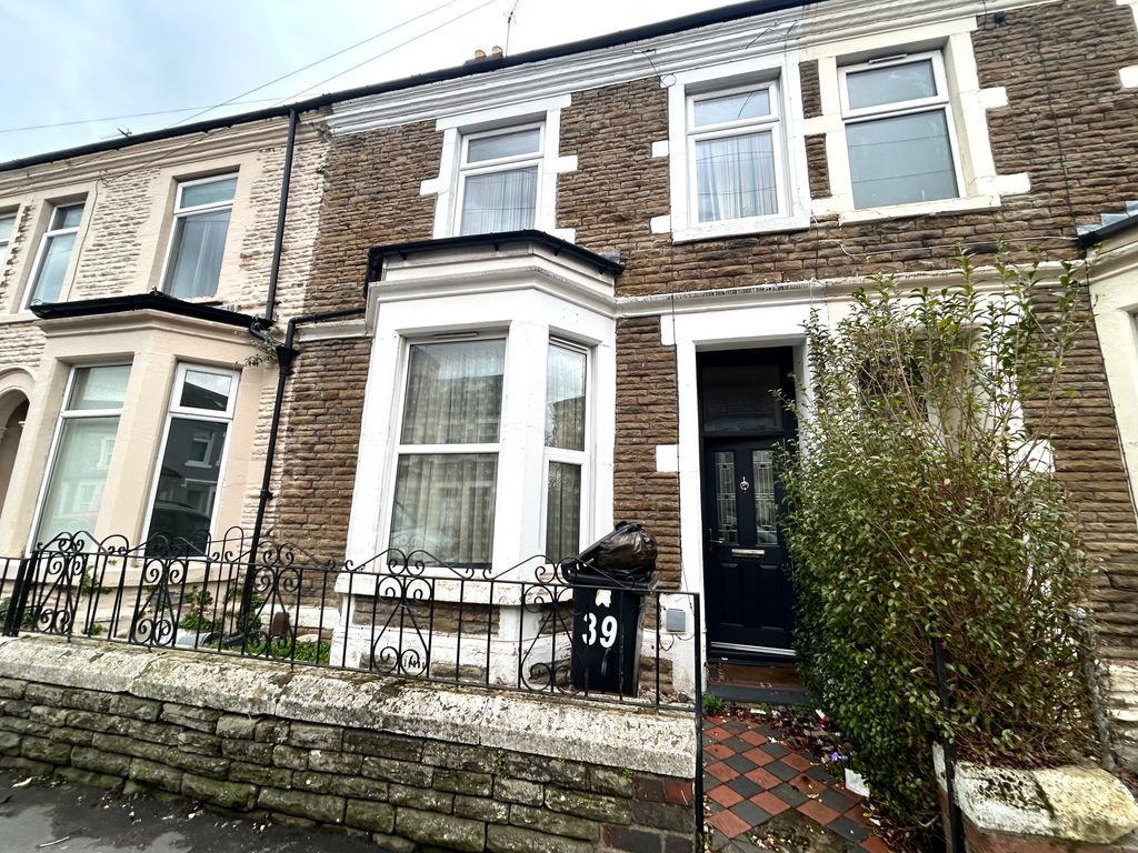 5 bed terraced house to rent in Strathnairn Street, Cardiff CF24, £2,500 pcm