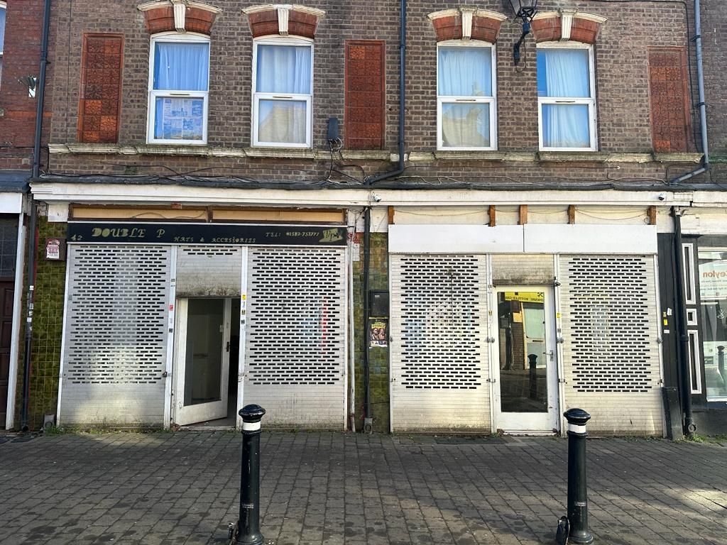 Retail premises to let in High Town Road, Luton LU2, £12,000 pa