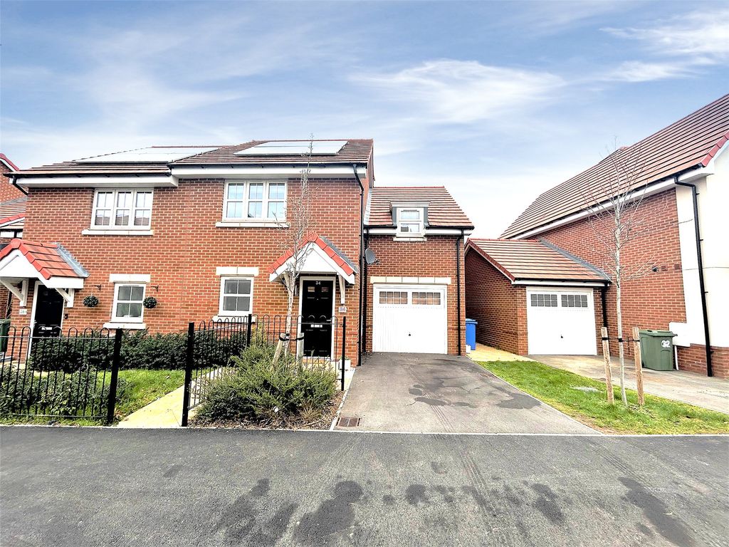 3 bed semi-detached house for sale in Chapman Drive, Binfield, Bracknell, Berkshire RG42, £495,000