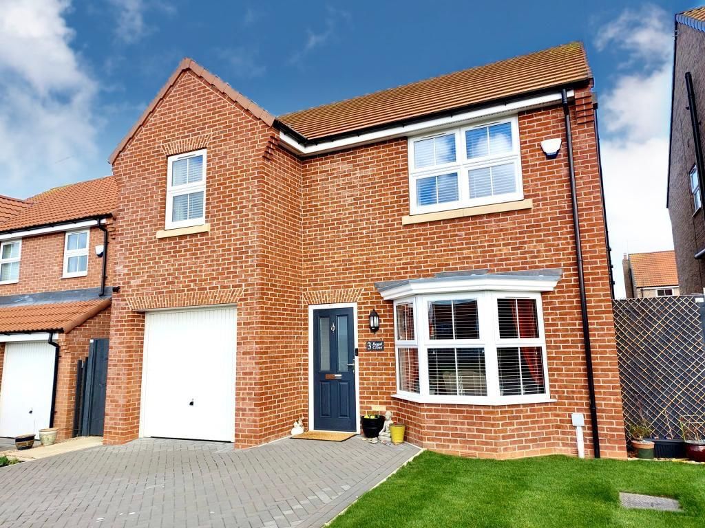 4 bed detached house for sale in Regal Close, Skirlaugh, Hull HU11, £305,000
