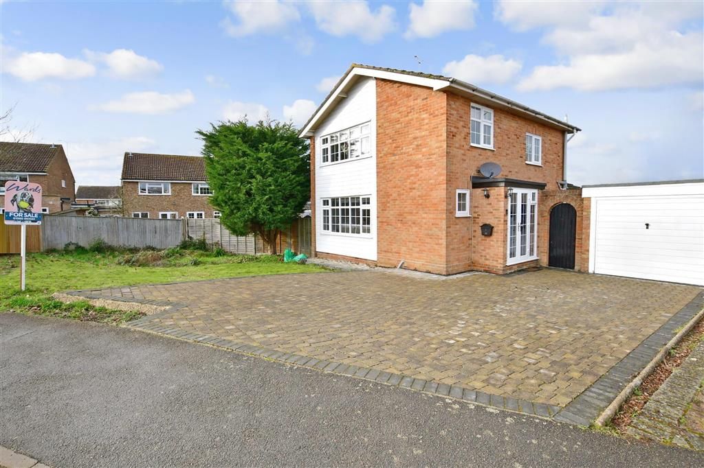 3 bed detached house for sale in Bathurst Road, Staplehurst, Kent, Kent TN12, £475,000