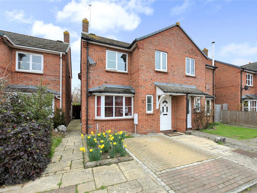 3 bed semi-detached house for sale in White Leys Close, Didcot, Oxfordshire OX11, £385,000