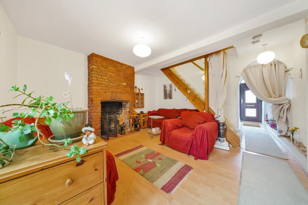 3 bed terraced house for sale in Newbury, Berkshire RG14, £350,000