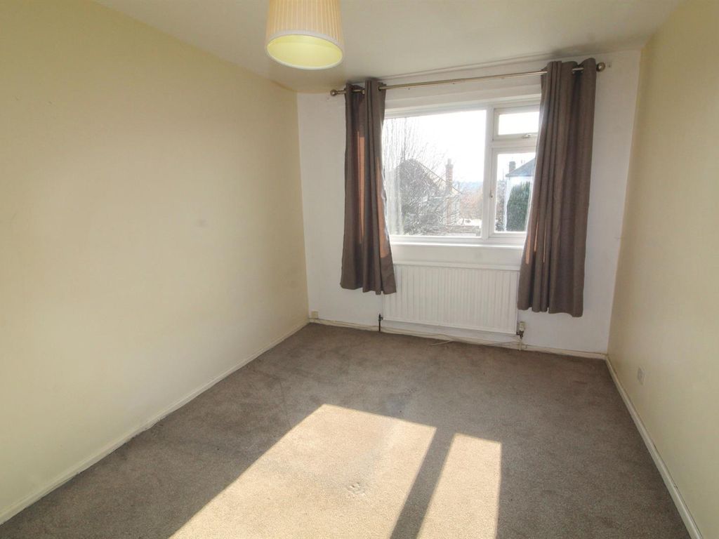 2 bed flat for sale in 79 Park Road, New Barnet, Barnet EN4, £350,000