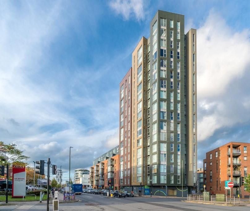 1 bed flat for sale in Zenith Close, London, Greater London NW9, £345,000