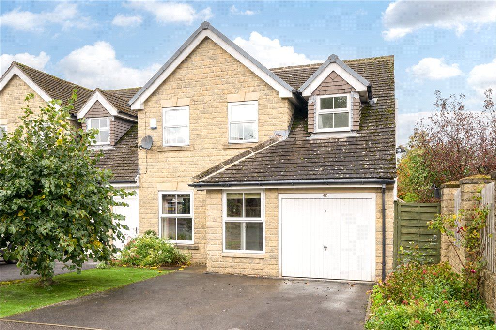 3 bed detached house for sale in Long Meadows, Burley In Wharfedale, Ilkley, West Yorkshire LS29, £485,000