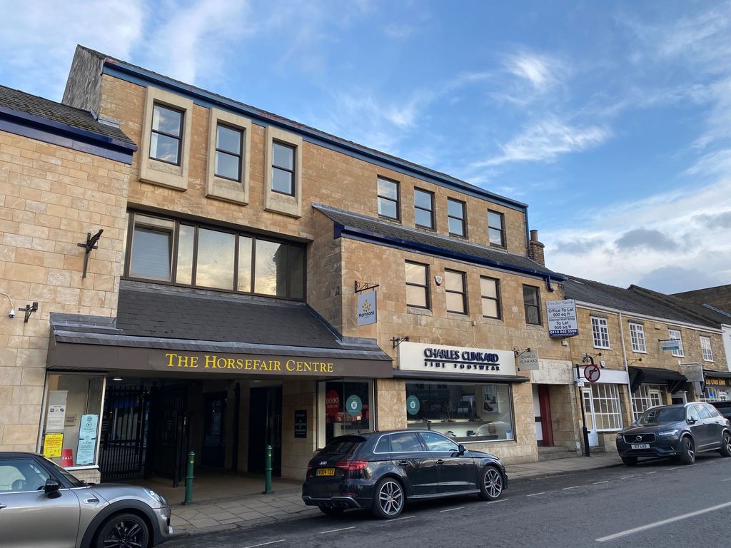 Office to let in North Street, Wetherby LS22, £9,500 pa