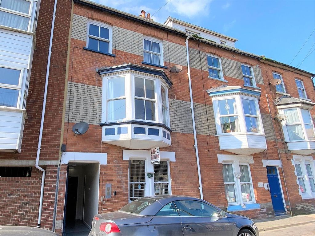 1 bed flat for sale in Great George Street, Weymouth DT4, £110,000