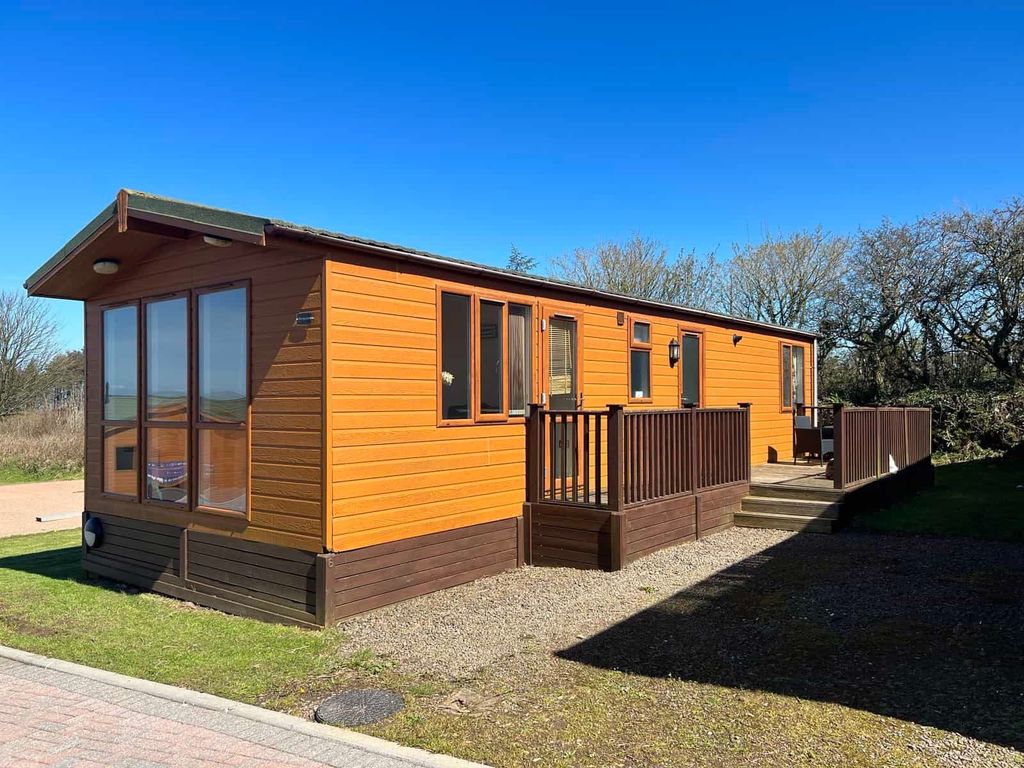 2 bed lodge for sale in Ilfracombe EX34, £69,000