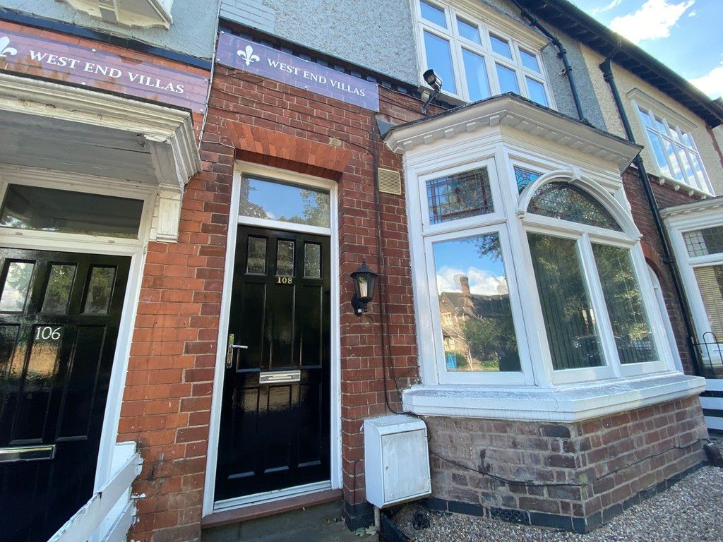 4 bed shared accommodation to rent in Westcotes Drive, Leicester LE3, £1,907 pcm