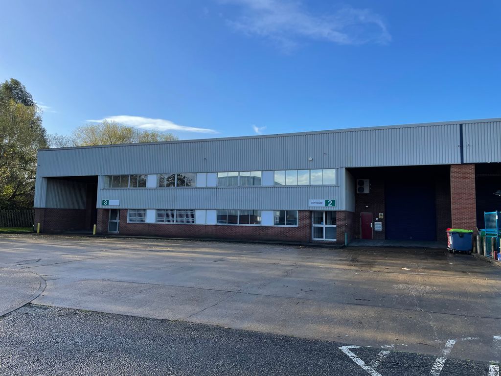 Industrial to let in Farmbrough Close, Aylesbury HP20, £93,000 pa