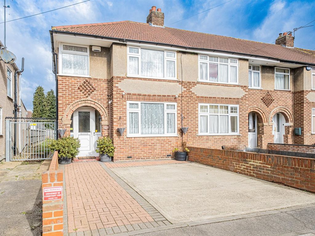 3 bed end terrace house for sale in Bourne Avenue, Hayes UB3, £499,950