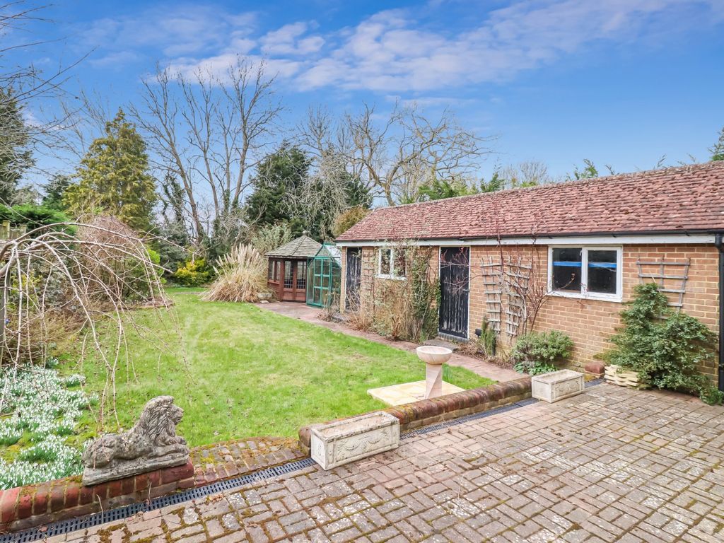 4 bed detached house for sale in Lye Green Road, Chesham, Buckinghamshire HP5, £900,000