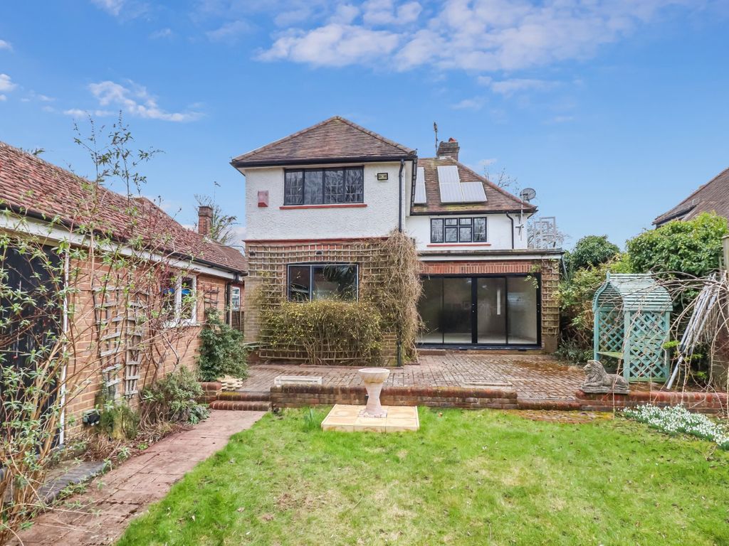 4 bed detached house for sale in Lye Green Road, Chesham, Buckinghamshire HP5, £900,000