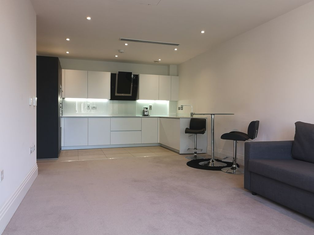 2 bed flat for sale in Hurley Court, Imperial Square, 953 High Road, London N12, £530,000