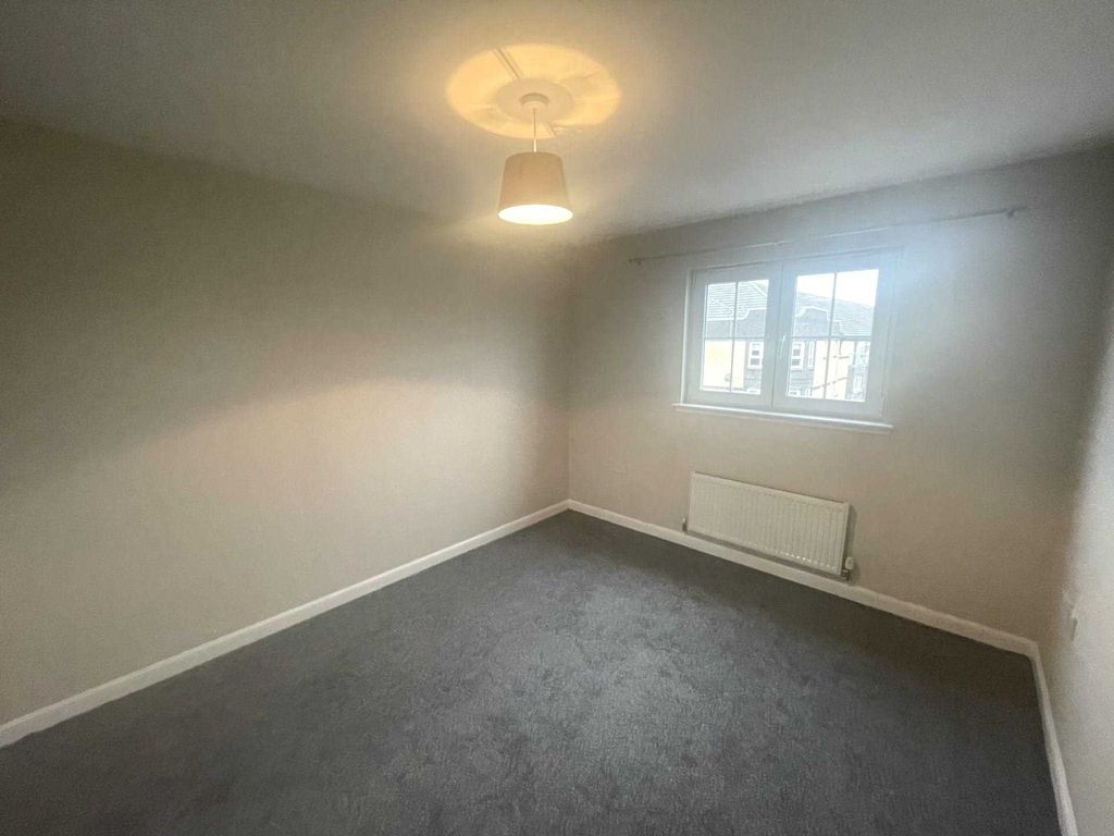 2 bed flat to rent in Porterfield Road, Renfrew PA4, £850 pcm