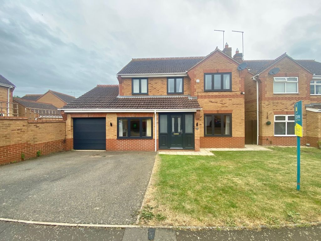 4 bed detached house for sale in Fraserburgh Way, Peterborough PE2, £390,000