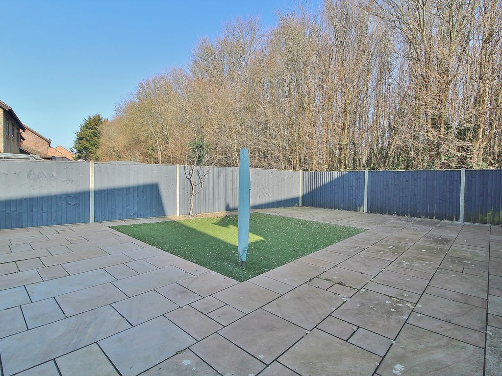 3 bed link-detached house for sale in Ramblers Way, Waterlooville PO7, £475,000