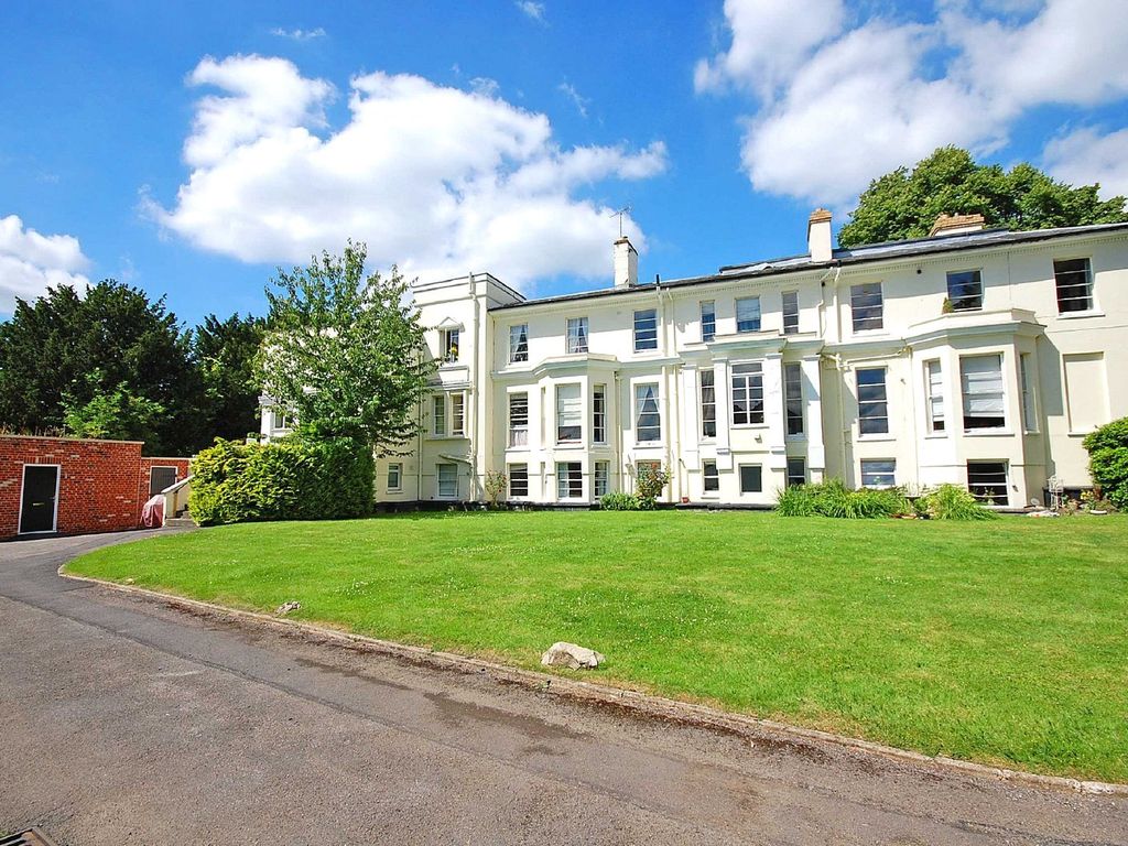 2 bed flat for sale in Charlton Lawn, Cudnall Street, Charlton Kings, Cheltenham GL53, £180,000