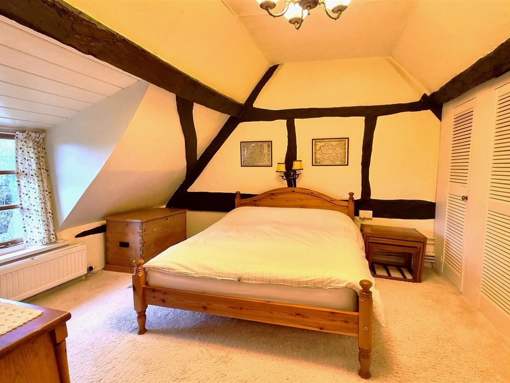 3 bed cottage for sale in Ledbury Road, Staunton, Gloucester GL19, £425,000