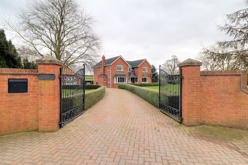 4 bed detached house for sale in Chapel Lane, Tern Hill, Market Drayton TF9, £625,000