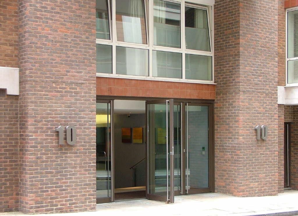 Studio to rent in Hosier Lane, West Smithfield, London EC1A, £1,798 pcm