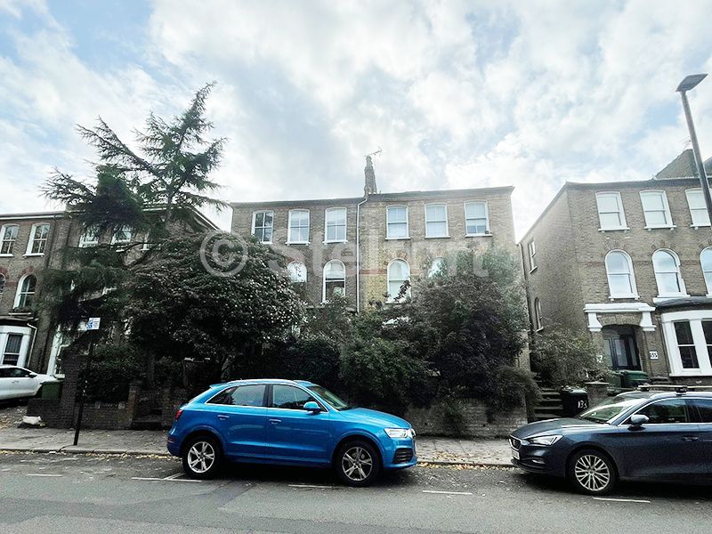 Room to rent in Brecknock Road, London N19, £1,100 pcm