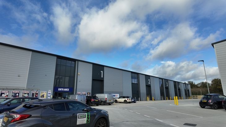 Light industrial to let in Unit 3, Royston Gateway Trade Park, Royston SG8, Non quoting