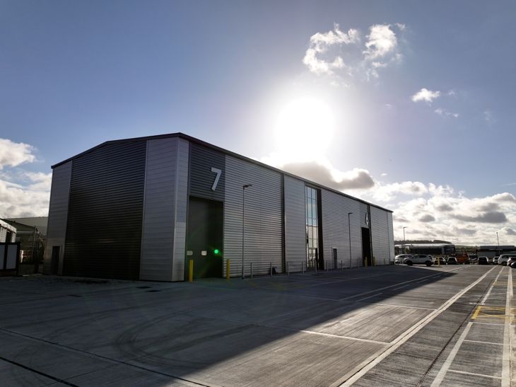Light industrial to let in Unit 7, Royston Gateway Trade Park, Royston SG8, Non quoting
