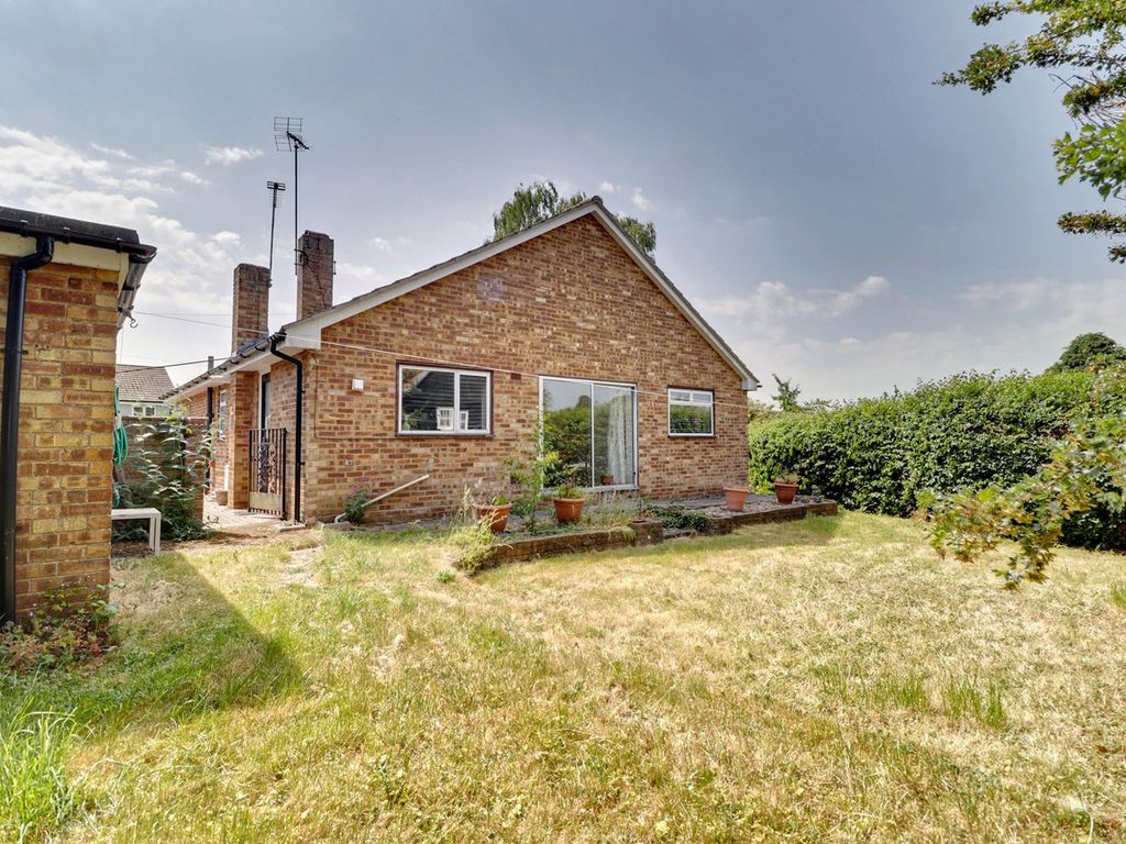 3 bed bungalow for sale in Cannons Lane, Hatfield Broad Oak, Bishop's Stortford CM22, £550,000