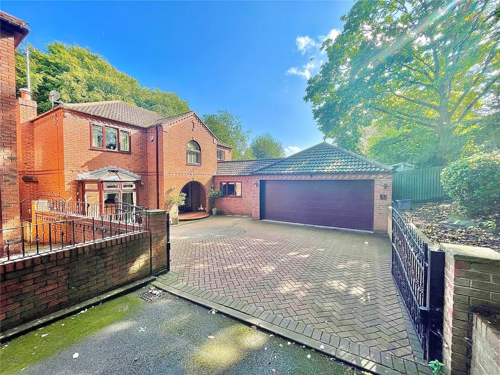 4 bed detached house for sale in Woodside Court, Wickersley, Rotherham, South Yorkshire S66, £780,000