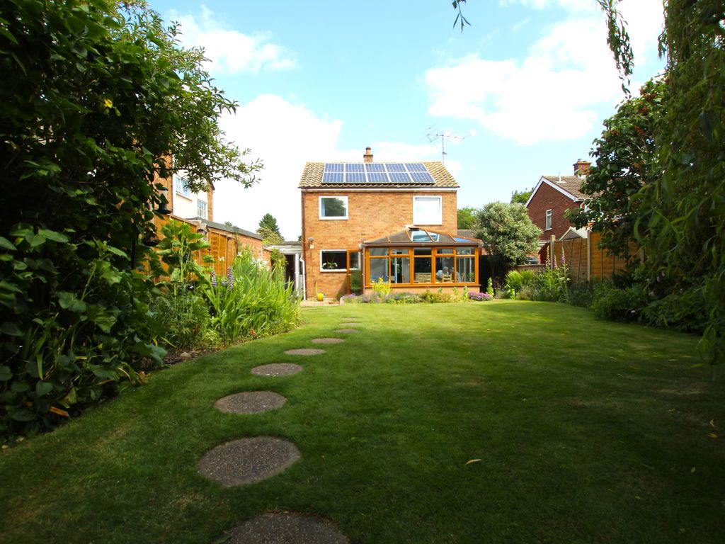 4 bed detached house for sale in High Street, Blunham MK44, £425,000
