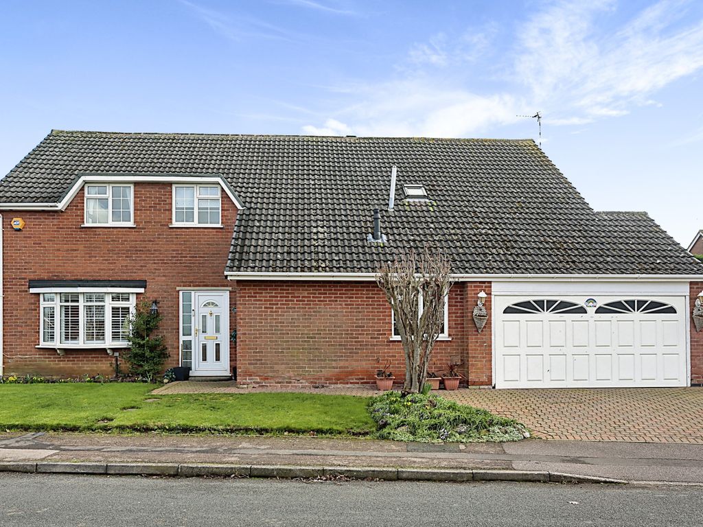 5 bed detached house for sale in St. Catharines Way, Leicester LE7, £665,000
