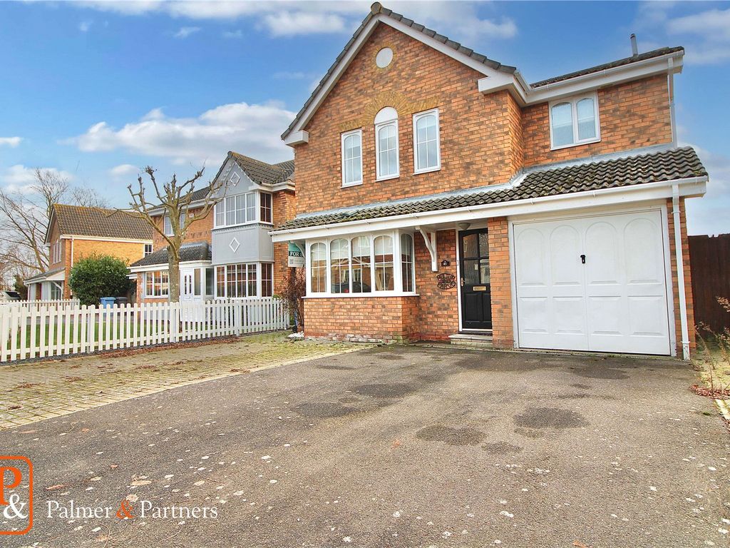 4 bed detached house for sale in Temple Pattle, Brantham, Manningtree, Essex CO11, £425,000