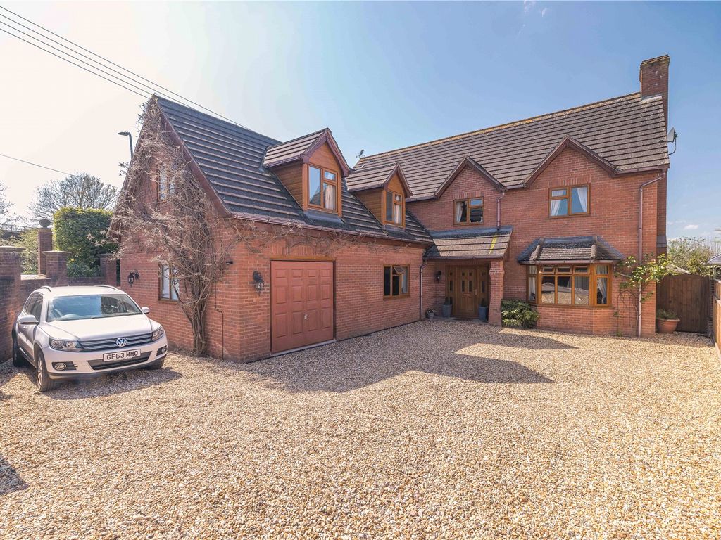 6 bed detached house for sale in Greytree, Ross-On-Wye, Herefordshire HR9, £625,000