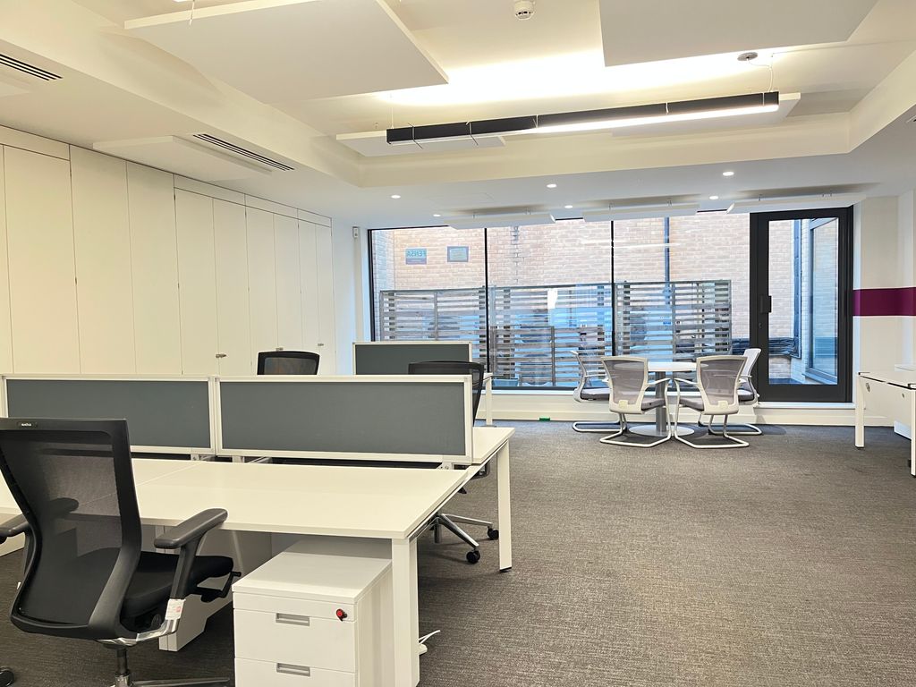 Office to let in Newspaper House, 40 Rushworth Street, Southwark, London SE1, £78,345 pa