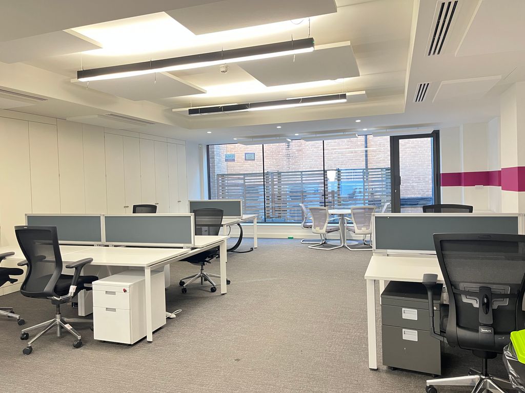 Office to let in Newspaper House, 40 Rushworth Street, Southwark, London SE1, £78,345 pa