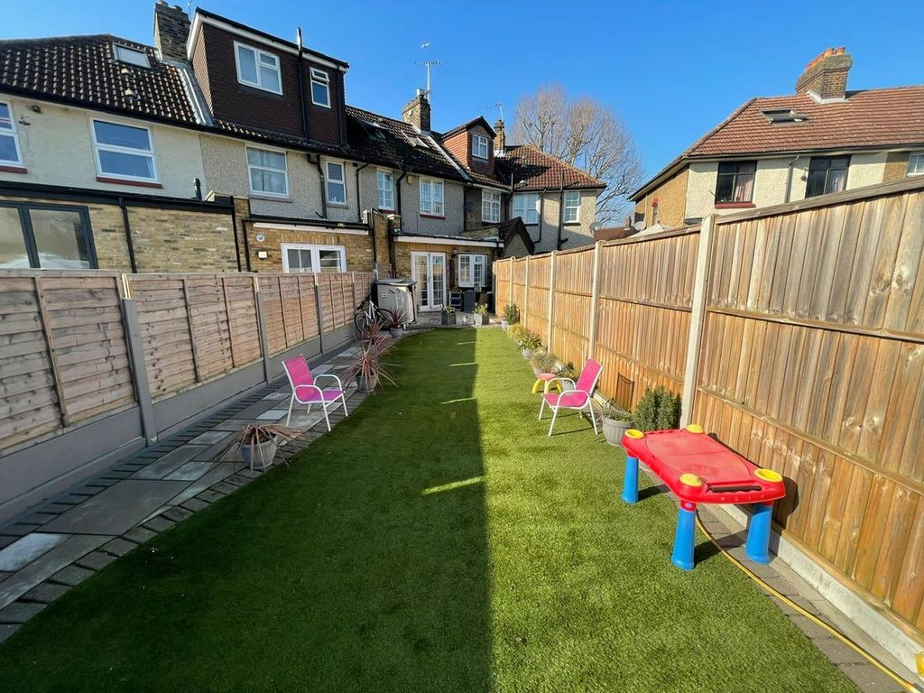 3 bed terraced house for sale in Hesperus Crescent, London E14, £750,000