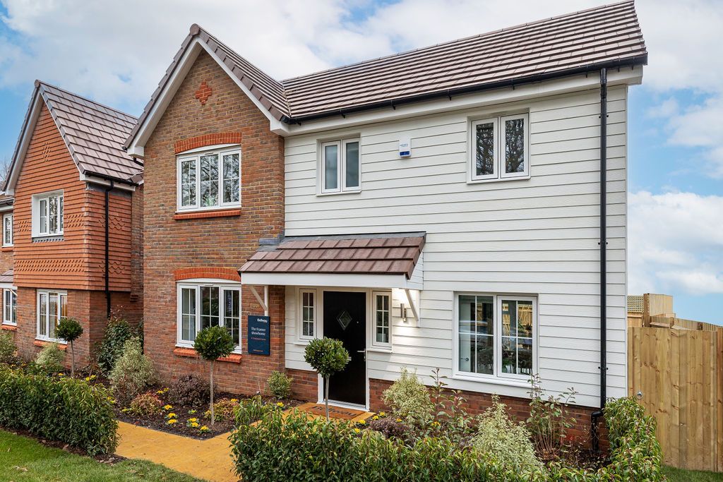 New home, 3 bed detached house for sale in Forge Wood, Crawley RH10, £520,000