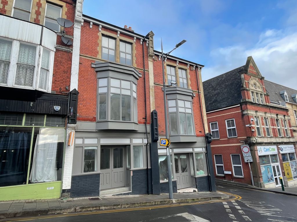 Retail premises to let in Charles Street, Newport NP20, £5,200 pa