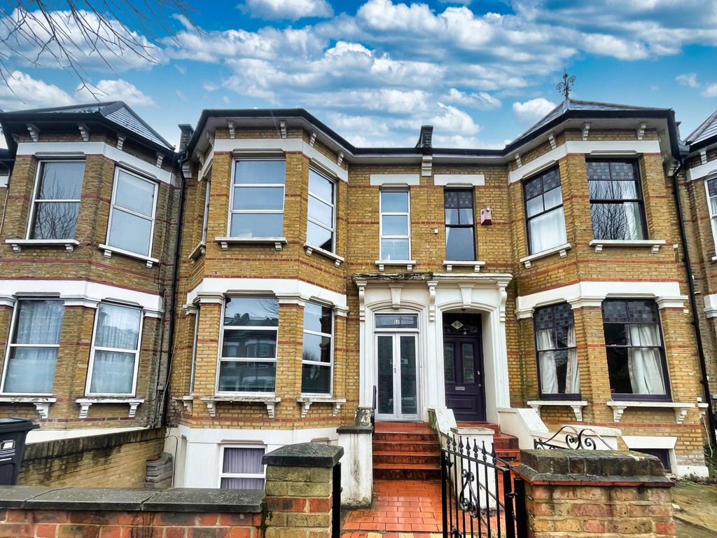 1 bed flat to rent in Newick Road, Lower Clapton, Millfields Park, Hackney E5, £1,000 pcm